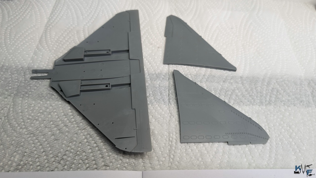 BB-HB-A-4M-Sky-Hawk_02.jpg