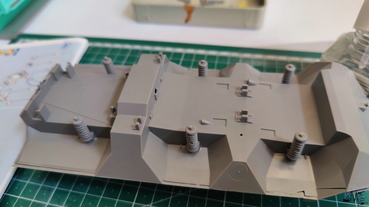 BB-REVELL-FUCHS_005.jpg