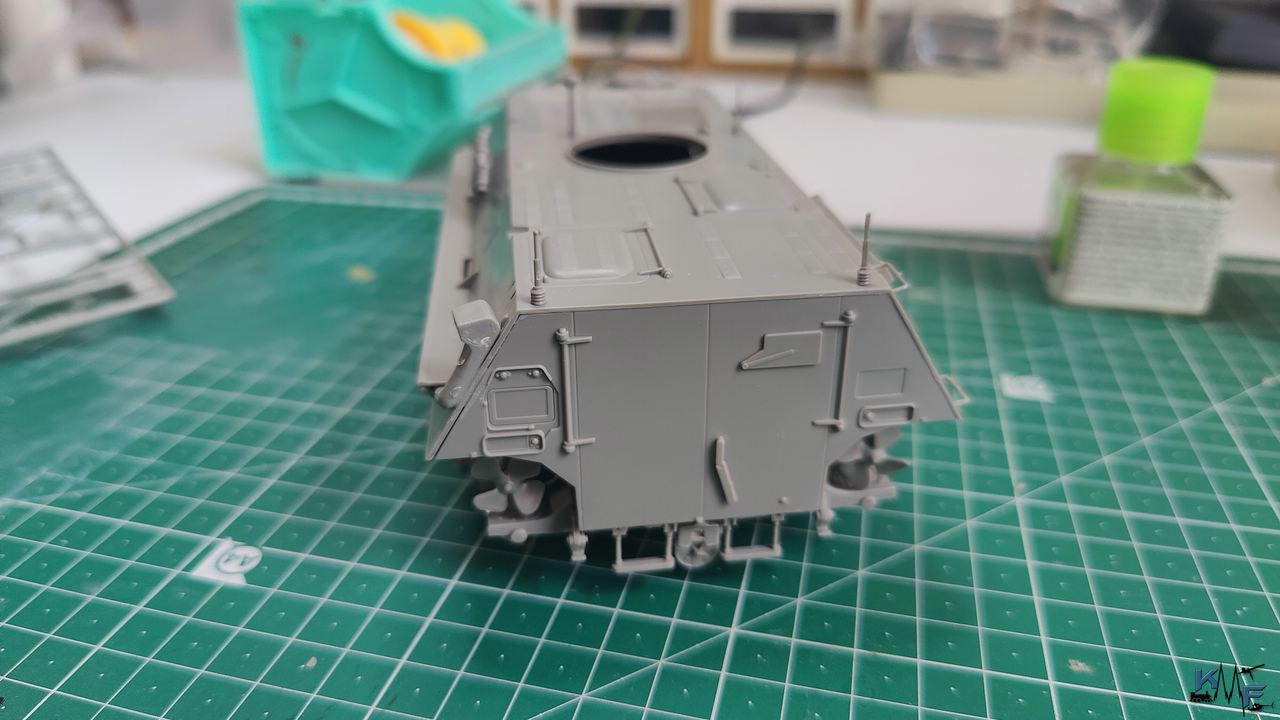 BB-REVELL-FUCHS_018.jpg