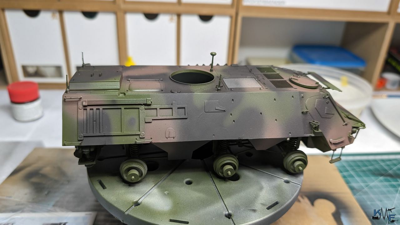 BB-REVELL-FUCHS_029