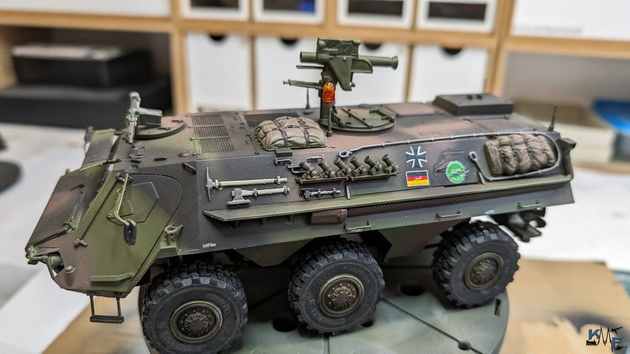 BB-REVELL-FUCHS_040