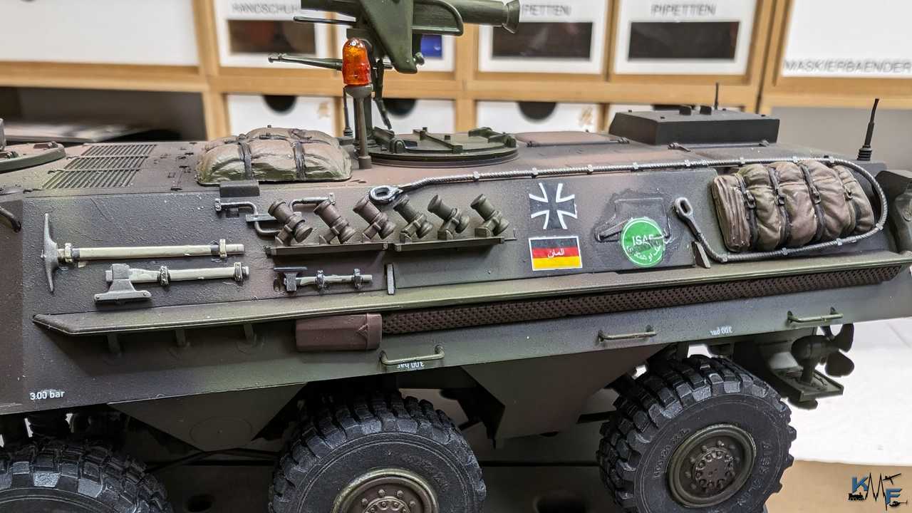 BB-REVELL-FUCHS_041