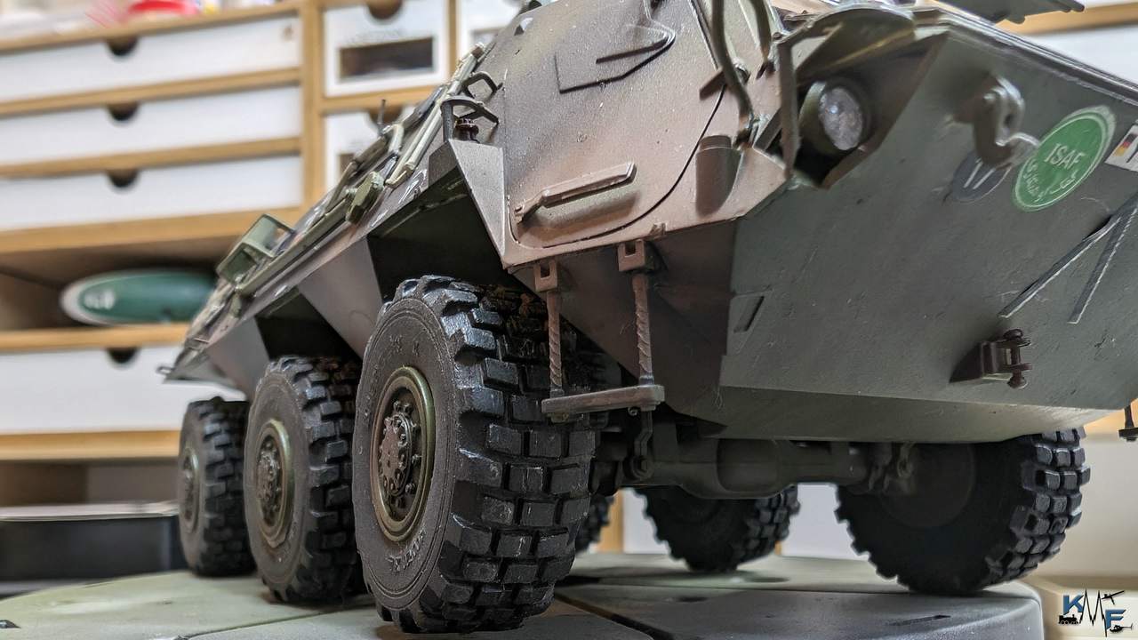 BB-REVELL-FUCHS_046