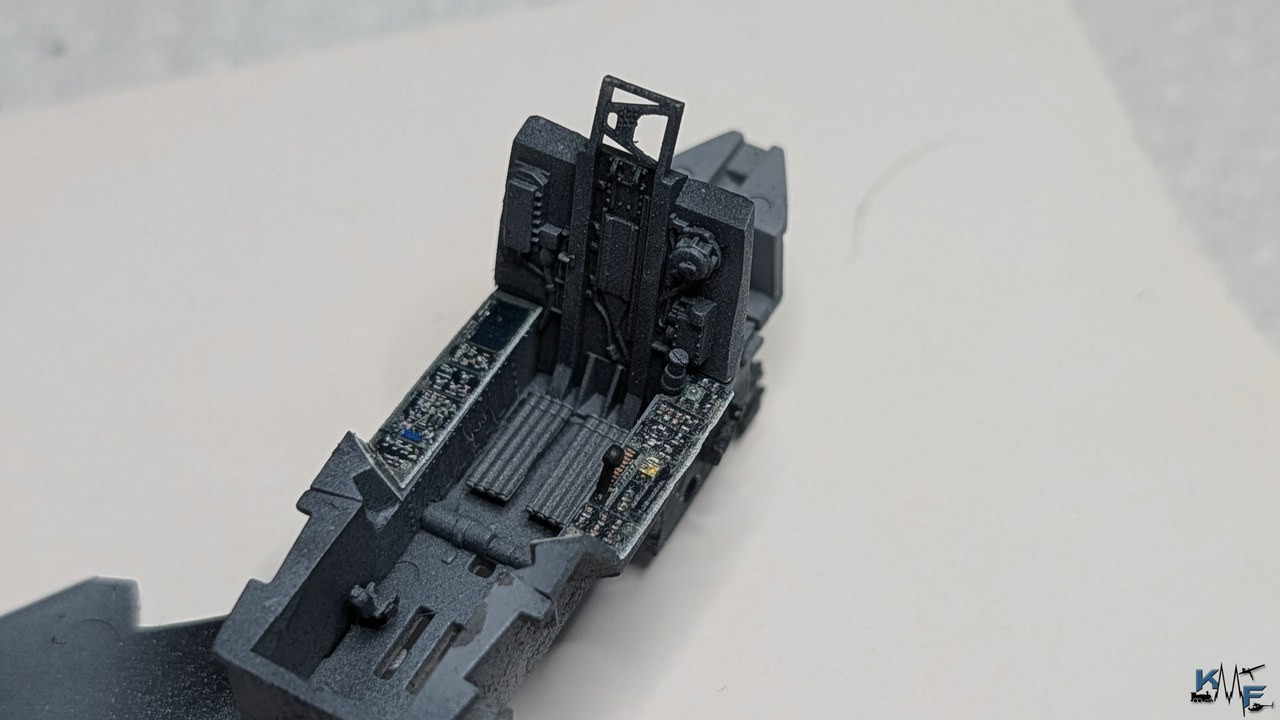 BB-UMA-AV-8B-HARRIER-II-Plus_010